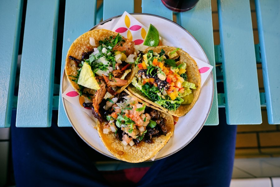 Plato de tacos variados